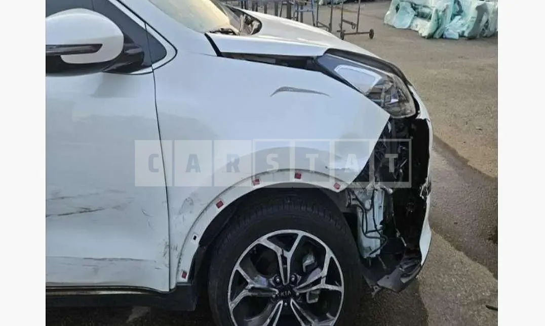 Photo 2 of 17: 2019 Kia Sportage Gasoline — Korean insurance auction