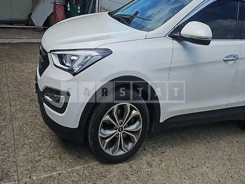 Photo 2 of 35: 2015 Hyundai Santa Fe, VIN KMHSW81UBFU472350 — Korean insurance auction