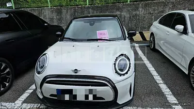 Photo 1 of 18: 2023 MINI Cooper Five-Door — Korean insurance auction