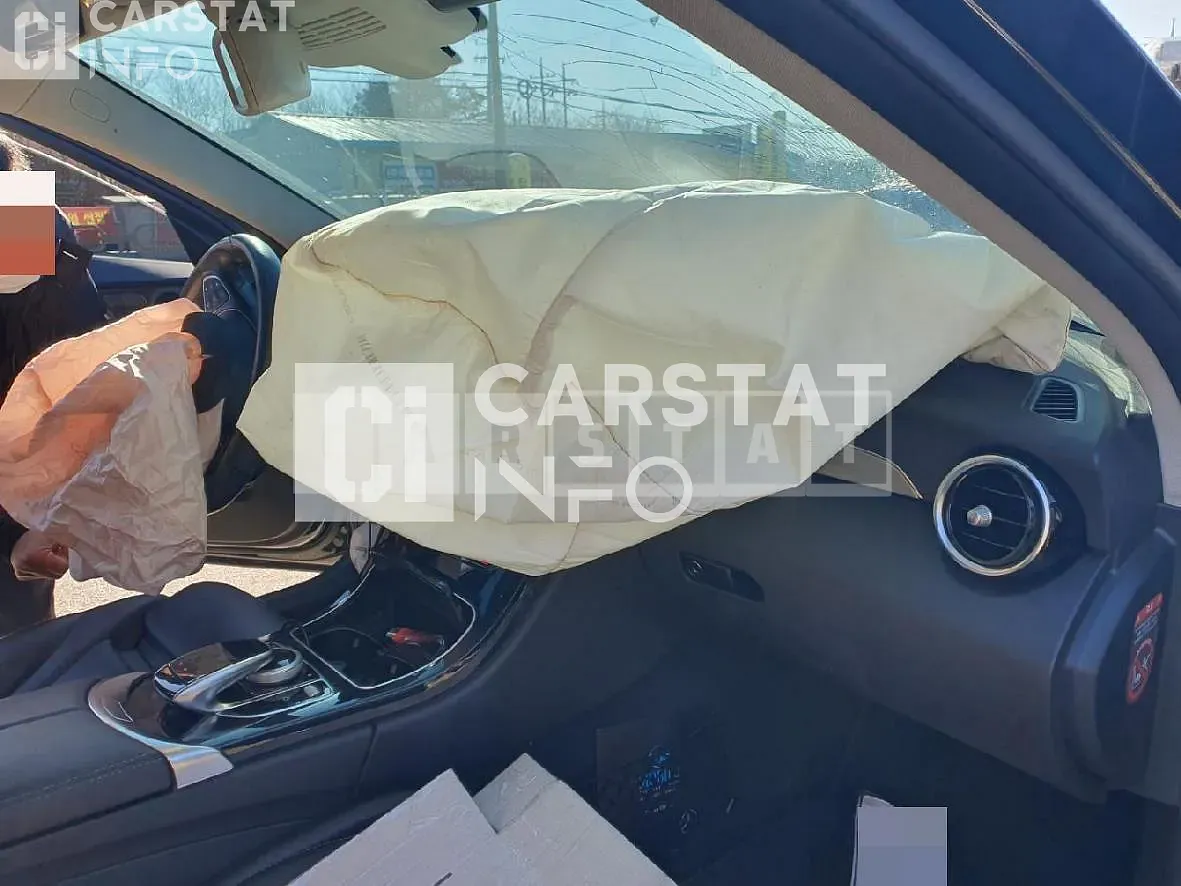 Photo 2 of 42: 2018 Mercedes-Benz C 220d, VIN WDDWF0EB3JR355928 — Korean insurance auction