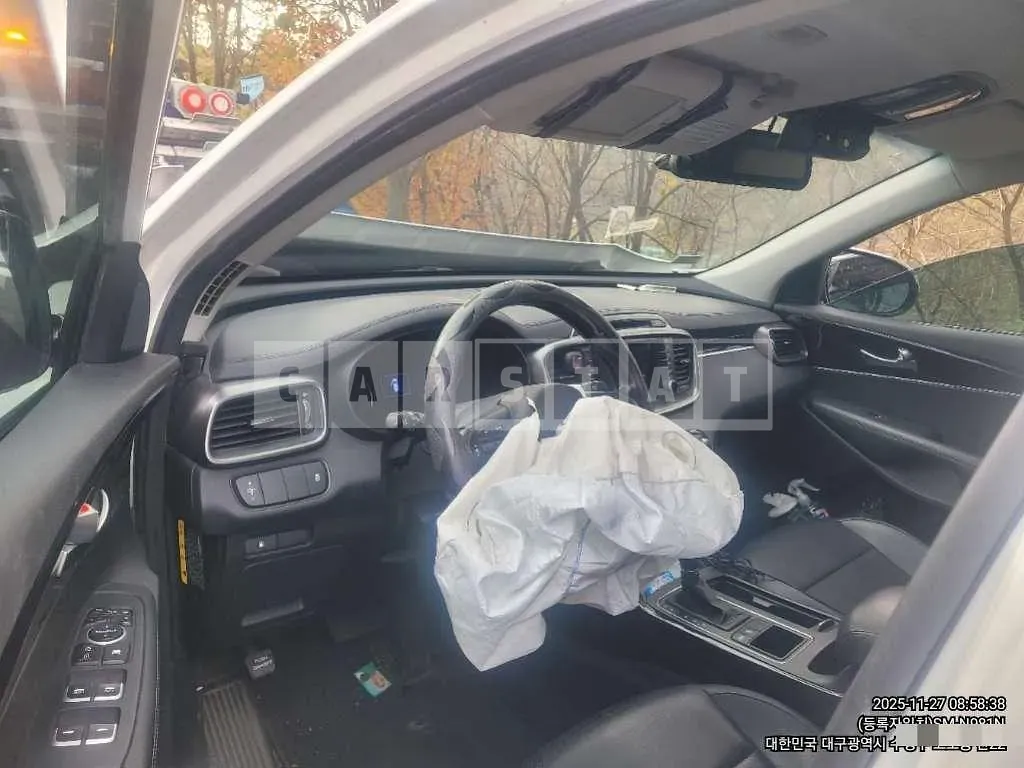 Photo 2 of 5: 2015 Kia Sorento — Korean insurance auction
