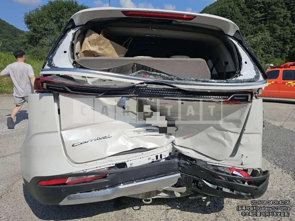 Photo 2 of 7: 2021 Kia Carnival 3.5 (Gasoline) — Korean insurance auction