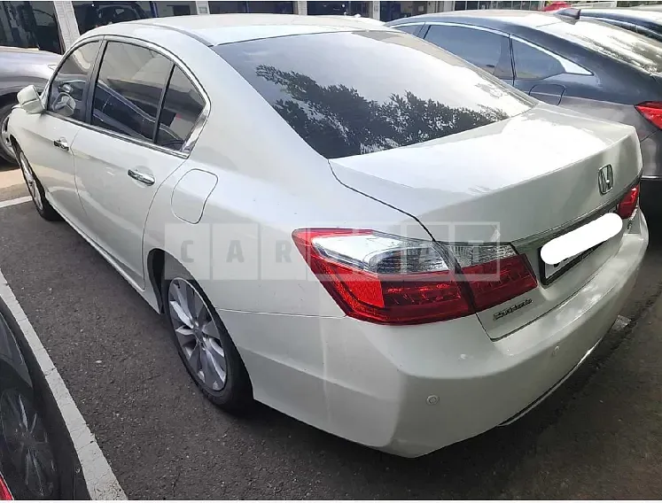 Photo 2 of 9: 2015 Honda Accord 2.4, VIN 1HGCR2680FA510510 — Korean insurance auction