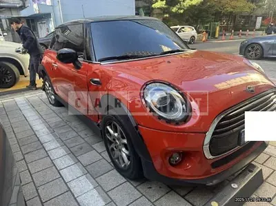 Photo 1 of 22: 2021 MINI Cooper — Korean insurance auction