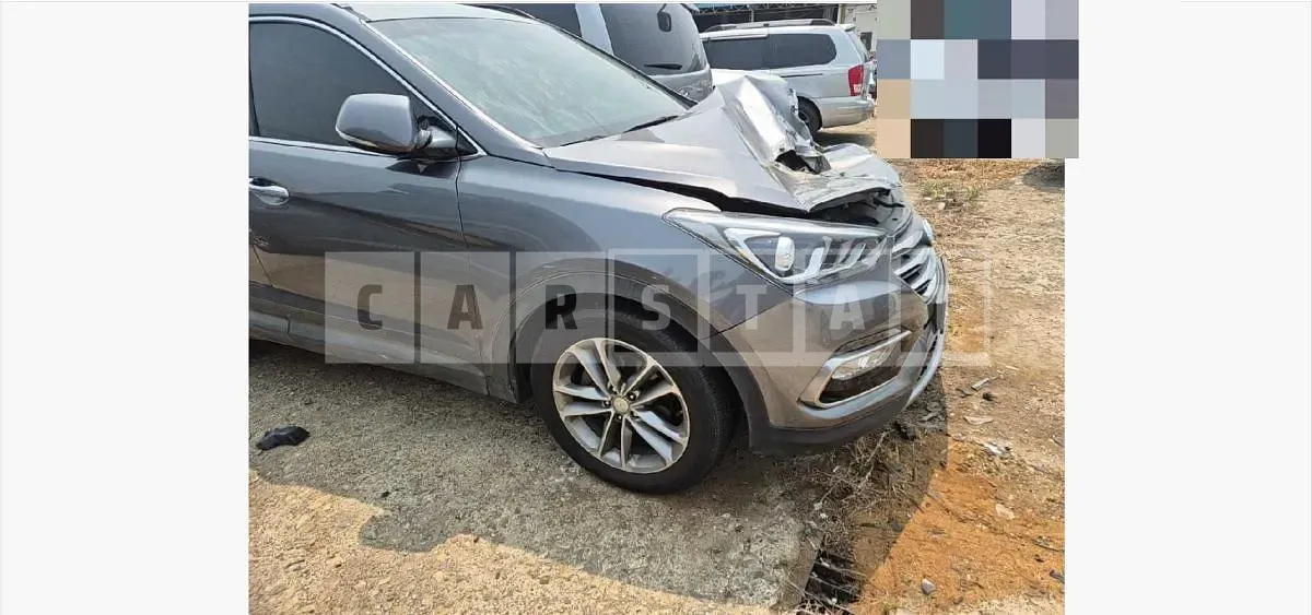 Photo 2 of 14: 2016 Hyundai Santa Fe DM — Korean insurance auction