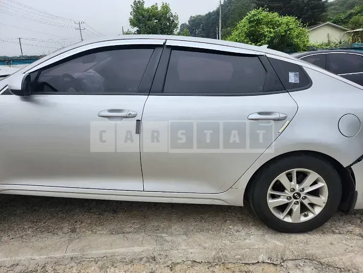 Photo 2 of 8: 2016 Kia K5 2.0 LPG, VIN KNAGU416BGA040362 — Korean insurance auction