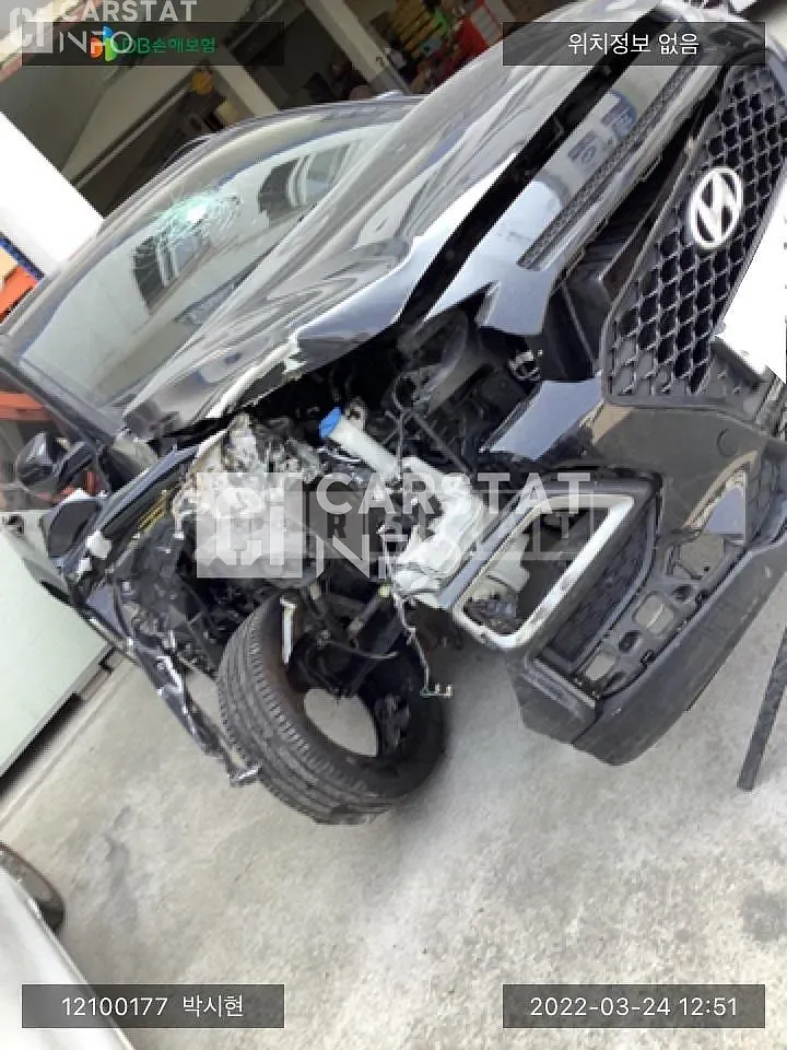 Photo 2 of 8: 2017 Hyundai Kona, VIN KMHK3816GJU001918 — Korean insurance auction