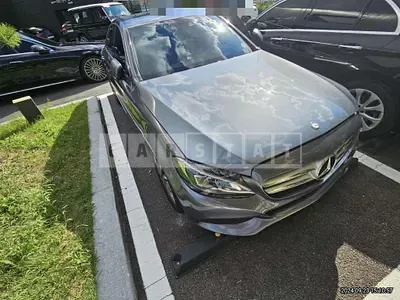 Photo 1 of 21: 2017 Mercedes-Benz C220 d — Korean insurance auction