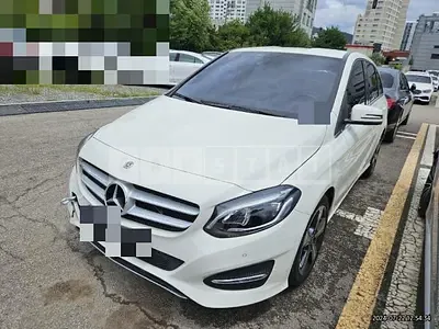 Photo 1 of 18: 2018 Mercedes-Benz B220 — Korean insurance auction