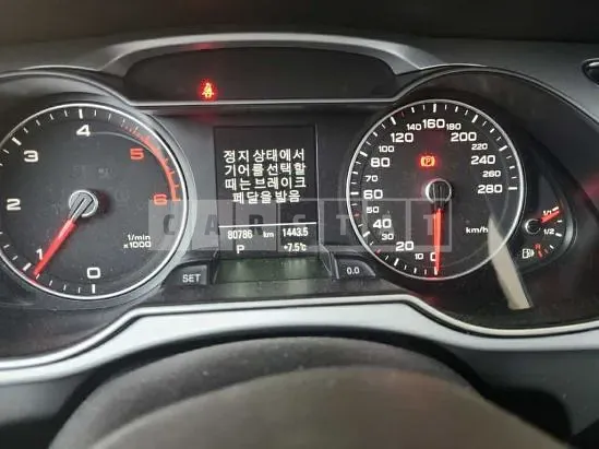 Photo 2 of 27: 2015 Audi A4 30 TDI, VIN WAUZZZ8K5FN042292 — Korean insurance auction