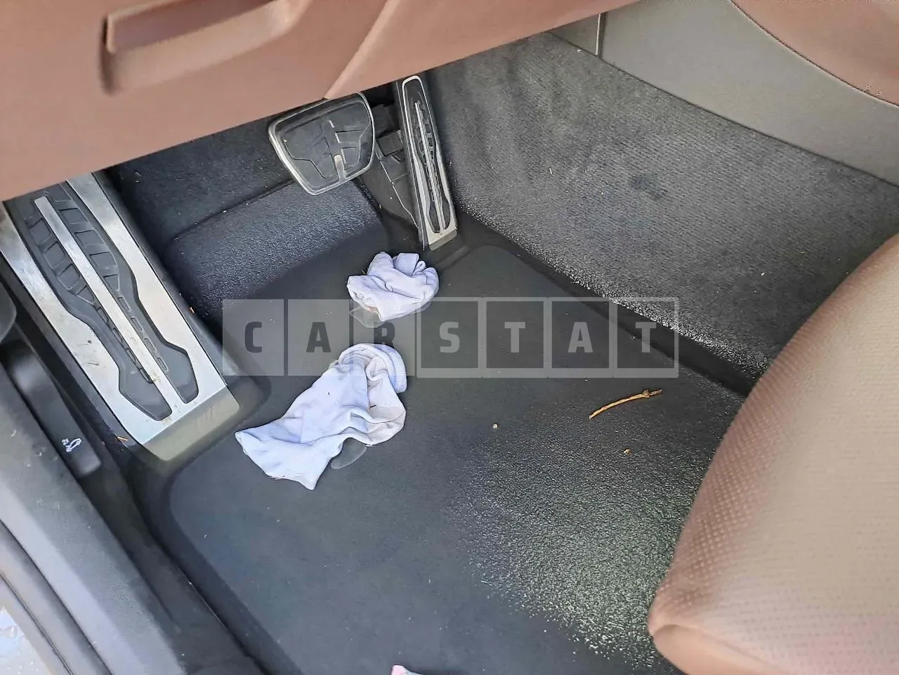 Photo 2 of 17: 2020 BMW 520i, VIN WBA11BH07MCF43352 — Korean insurance auction