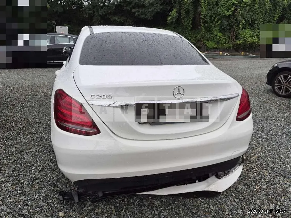 Photo 2 of 8: 2017 Mercedes-Benz C200 — Korean insurance auction