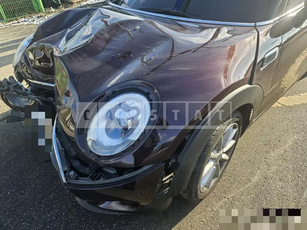 Photo 2 of 8: 2017 MINI Cooper D Clubman — Korean insurance auction