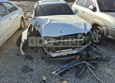 Photo 1 of 38: 2018 Mercedes-Benz E220d — Korean insurance auction
