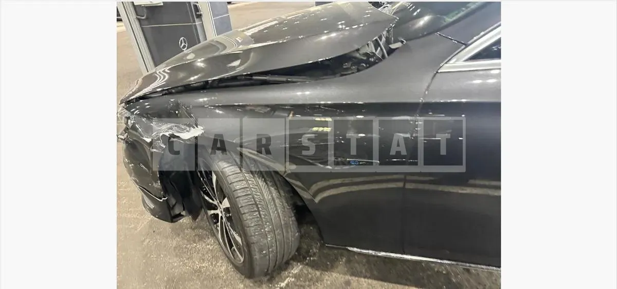 Photo 2 of 32: 2020 Mercedes-Benz E300 e 4Matic — Korean insurance auction
