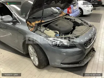 Photo 1 of 4: 2015 Volvo V40 D3, VIN YV1MV79K0G2276440 — Korean insurance auction