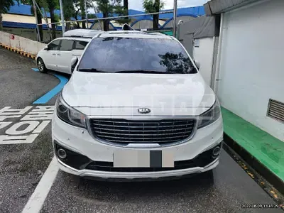 Photo 1 of 13: 2014 Kia Carnival 9 -Seater — Korean insurance auction