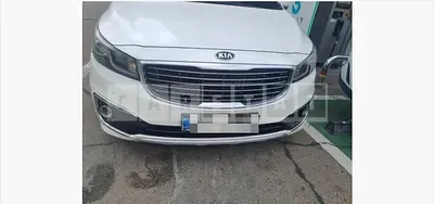 Photo 1 of 28: 2017 Kia Carnival 9 Seater — Korean insurance auction