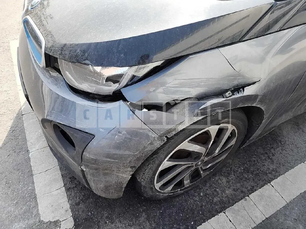Photo 2 of 11: 2016 BMW i3, VIN WBY1Z2105GV608676 — Korean insurance auction
