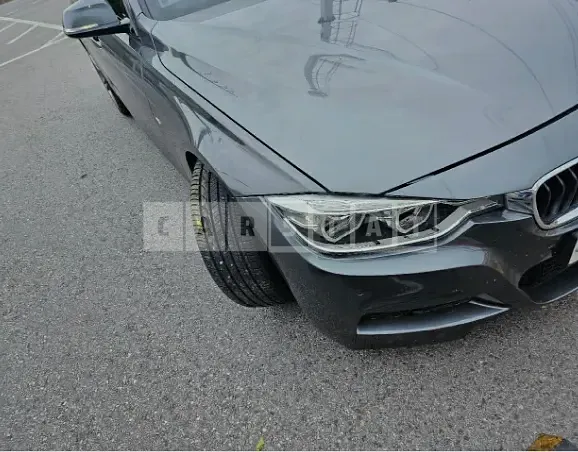 Photo 2 of 4: 2017 BMW 320i, VIN WBA8A9108HK823145 — Korean insurance auction