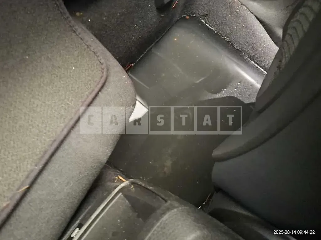 Photo 2 of 12: 2020 BMW Active Tourer Joy Rde — Korean insurance auction