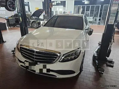 Photo 1 of 10: 2019 Mercedes-Benz C220 d 4Matic — Korean insurance auction