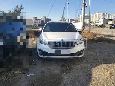 Photo 1 of 11: 2015 Kia Carnival Limousine — Korean insurance auction