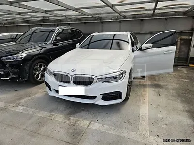 Photo 1 of 50: 2019 BMW 530i xDrive M Sport Package Plus — Korean insurance auction