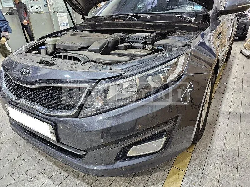 Photo 2 of 8: 2015 Kia K5, VIN KNAGN418BFA650158 — Korean insurance auction