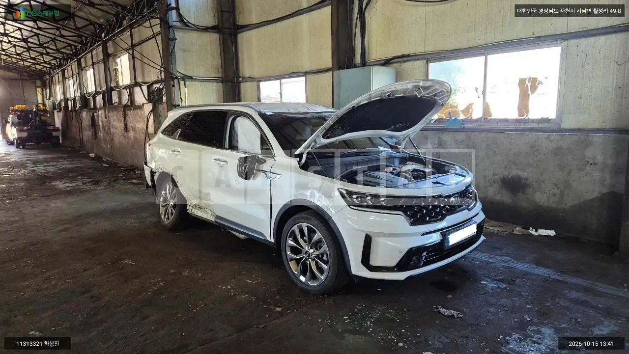 Photo 2 of 27: 2021 Kia Sorento, VIN KNARH81BGMA110764 — Korean insurance auction
