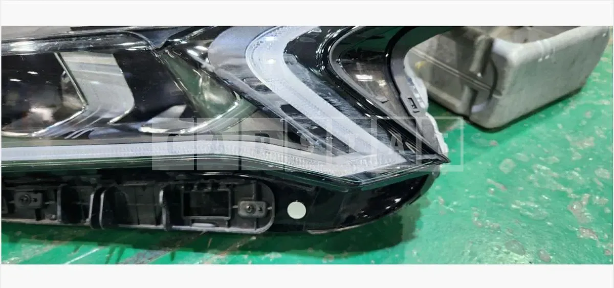 Photo 2 of 4: 2020 Kia (parts) K5 Headlamp — Korean insurance auction