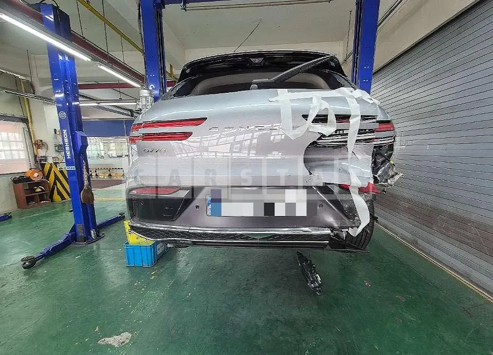 Photo 2 of 65: 2024 Genesis GV70 — Korean insurance auction