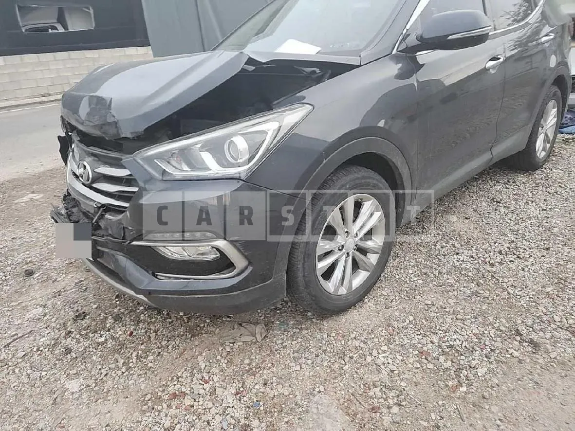 Photo 2 of 12: 2016 Hyundai Santa Fe 2.0, VIN KMHSU81UBGU674343 — Korean insurance auction