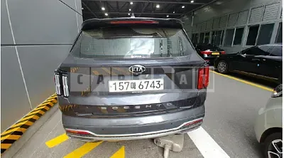 Photo 1 of 28: 2021 Kia Sorento, VIN KNARG81BGMA017381 — Korean insurance auction