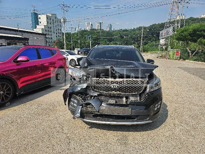 Photo 2 of 22: 2016 Kia Sorento, VIN KNAPH81BDGA270648 — Korean insurance auction