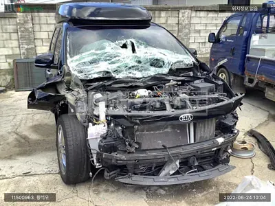Photo 1 of 29: 2017 Kia Carnival High Limousine, VIN KNAMBB1ABJS407187 — Korean insurance auction