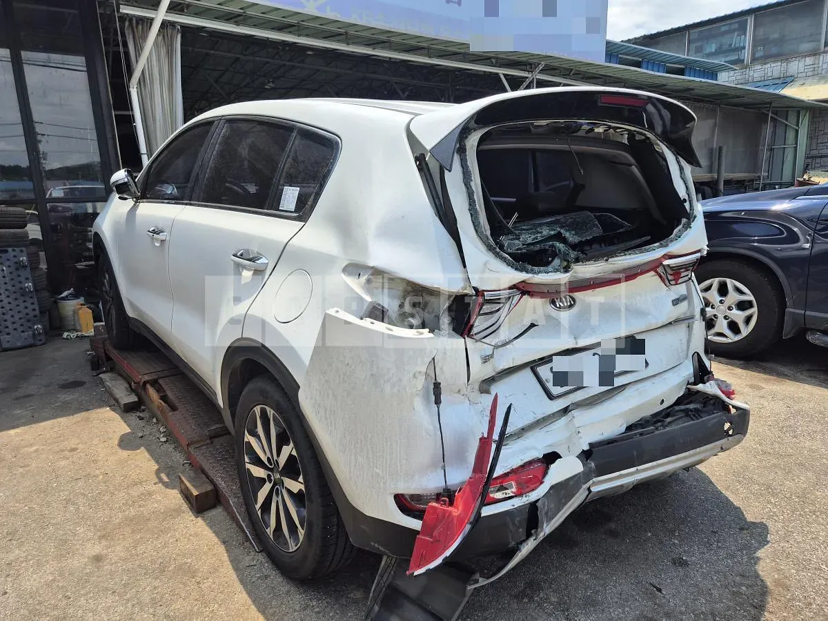 Photo 2 of 6: 2016 Kia Sportage — Korean insurance auction