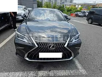 Photo 1 of 46: 2023 Lexus ES300h — Korean insurance auction
