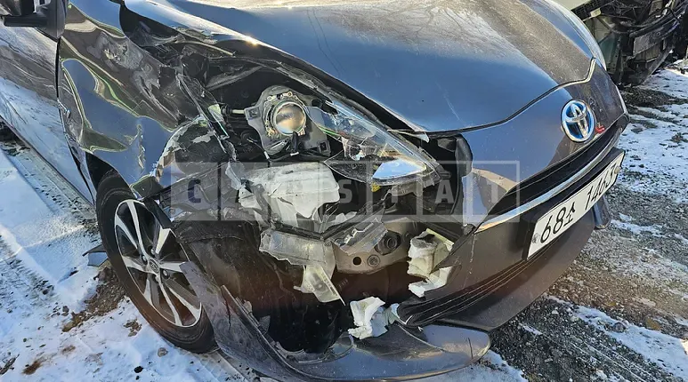 Photo 2 of 8: 2019 Toyota Prius C — Korean insurance auction