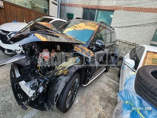 Photo 2 of 41: 2025 Hyundai Santa Fe — Korean insurance auction