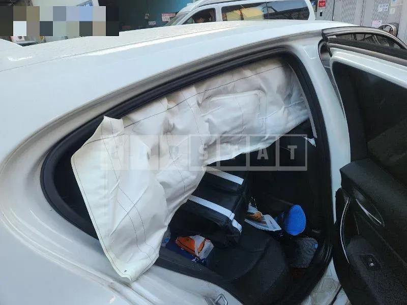Photo 2 of 23: 2017 BMW 118d, VIN WBA1S5106H5G74842 — Korean insurance auction