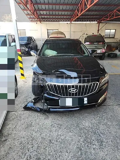 Photo 1 of 15: 2015 Hyundai Aslan, VIN KMHFM411BGA009140 — Korean insurance auction