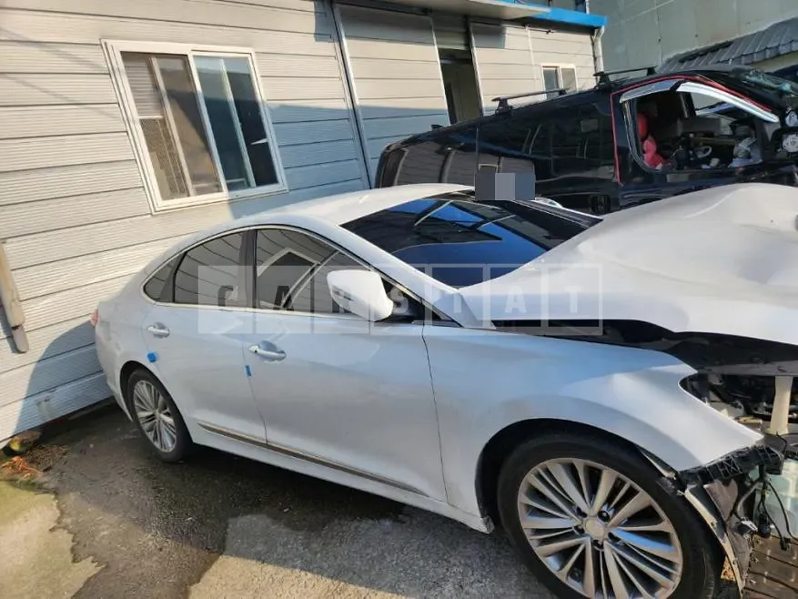 Photo 2 of 16: 2015 Jaguar Aslan 3.3 — Korean insurance auction