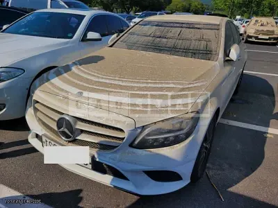 Photo 1 of 9: 2019 Mercedes-Benz C 200, VIN WDDWF8AB3KR495144 — Korean insurance auction