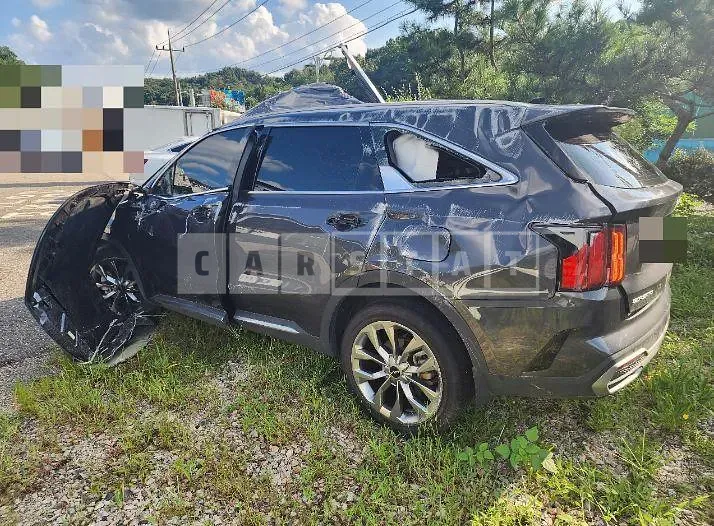 Photo 2 of 29: 2022 Kia Sorento 2.5T, VIN KNARF81FGPA173589 — Korean insurance auction