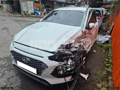 Photo 1 of 15: 2018 Hyundai Kona, VIN KMHK4815GJU117505 — Korean insurance auction
