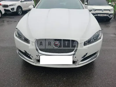 Photo 1 of 26: 2015 Jaguar XF 3.0d, VIN SAJAA0548FNU55172 — Korean insurance auction