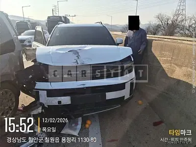 Photo 1 of 7: 2024 Hyundai Santa Fe — Korean insurance auction