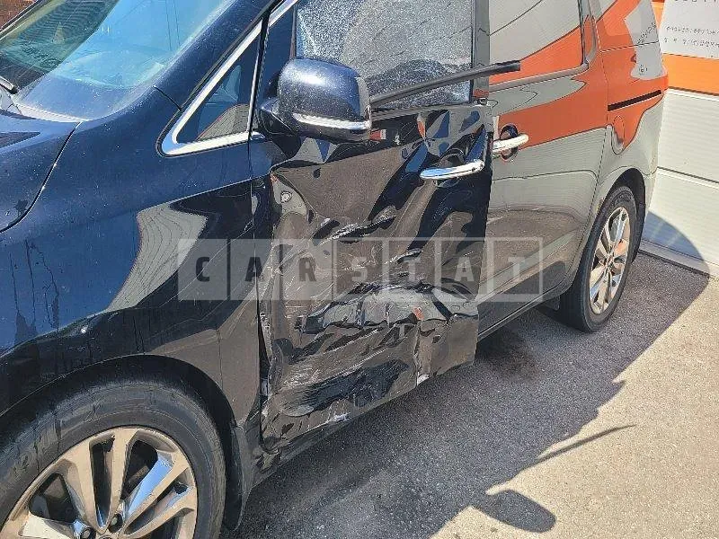 Photo 2 of 12: 2015 Kia Carnivals — Korean insurance auction