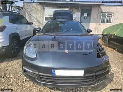 2017 Porsche/Panamera 4